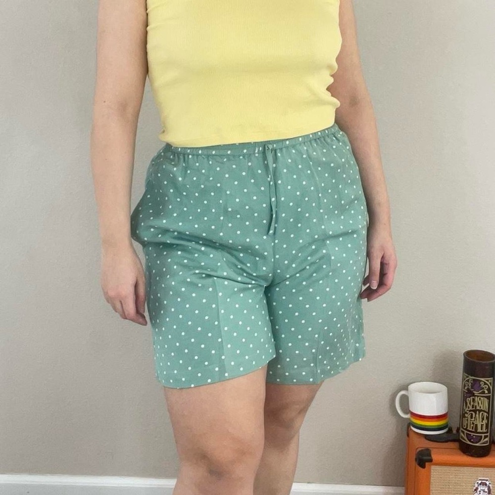 TEAL WITH WHITE POLKADOT SHORTS